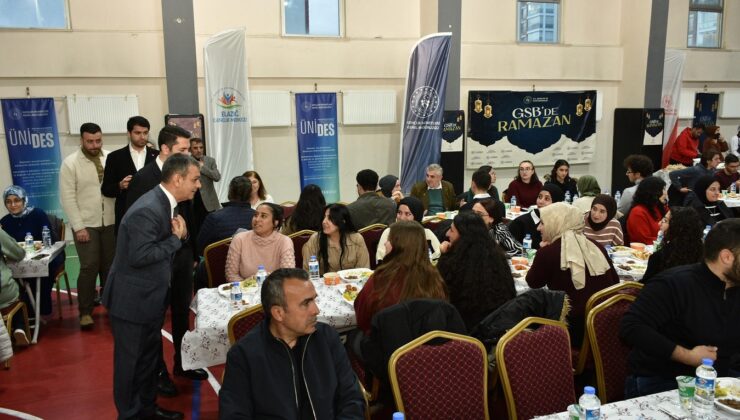 Milletvekili Keleş, Gençlerle İftar Sofrasında Buluştu