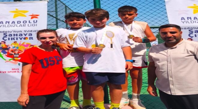 Elazığlı Tenisçilerden Muş’ta Yarı Final Zaferi
