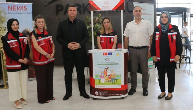 Elazığ’da Koruyucu Aile Seferberliği: Çocuklara Sıcak Bir Yuva İçin Bilgilendirme Standı