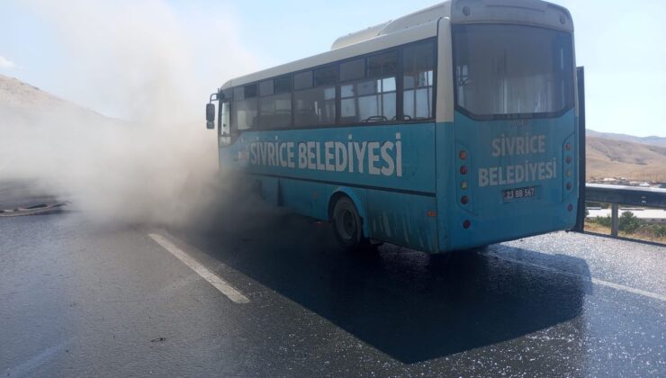 Sivrice’de Halk Otobüsünde Korkutan Yangın: İnceleme Başlatıldı