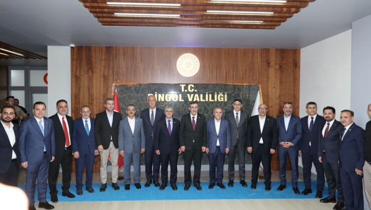 Cumhurbaşkanı Yardımcısı Yılmaz ve Elazığ Heyeti Bingöl’de Temaslarda Bulundu