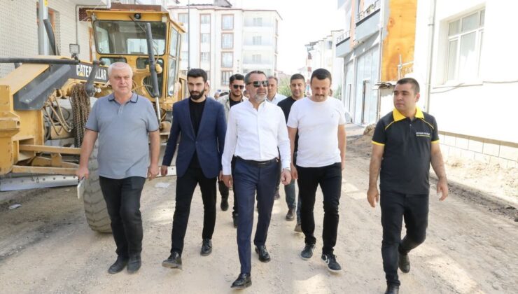 Elazığ’da Yol Seferberliği: Başkan Şerifoğulları Yeni Mahalle’deki Çalışmaları Denetledi