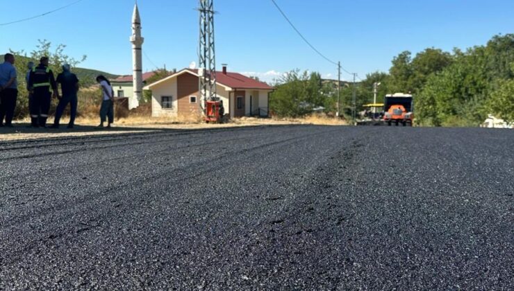 Elazığ Palu’da Ulaşım Seferberliği: Bozçanak Köyü’nde Yol Çalışmaları Hız Kazandı