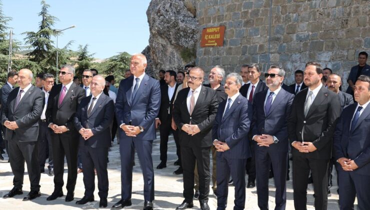 Harput Kalesi’nde Tarihi Dönüşüm: Fetih Mescidi Yeniden İbadete Açıldı
