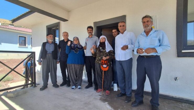 Kumyazı Köyü’nde Afetzedelerin Yüzü Güldü: 6 Konut Anahtar Teslimi Yapıldı