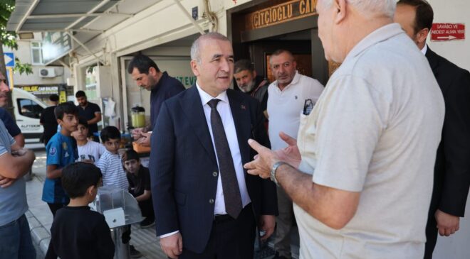 Prof. Dr. Nihat Hatipoğlu Cuma Buluşmalarında Vatandaşlarla Hasbihal Etti